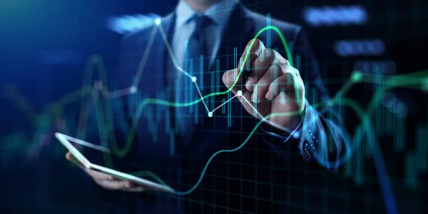 Gráficos financeiros diagrama análise de dados do mercado de ações. Empresário e painel virtual — Fotografia de Stock