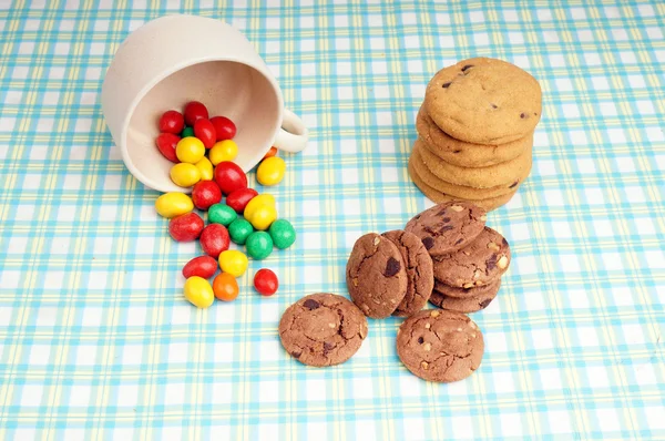 Sweets and biscuits — Stock Photo, Image