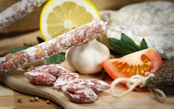 French salami assorted with garlic — Stock Photo, Image