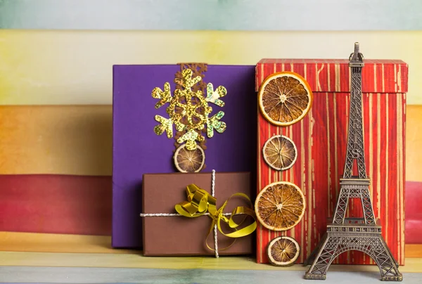 Christmas gifts decoration with Eiffel Tower — Stock Photo, Image