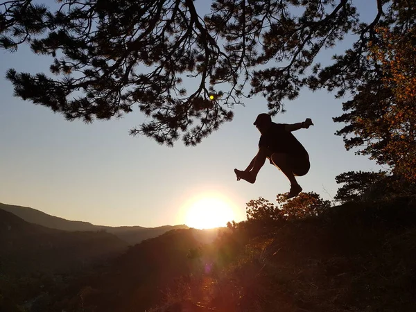 Young Sporty Happy Man Jumping Enjoying Life Sunset Mountains — Stock Photo, Image