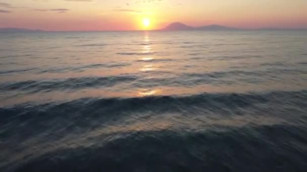 美丽的日落在希腊 飞向日落 Kefalonia岛风景 — 图库视频影像