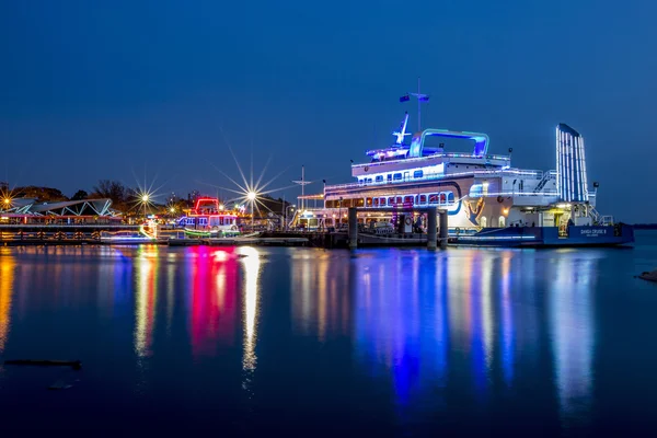 danga cruise mavi bir saatte