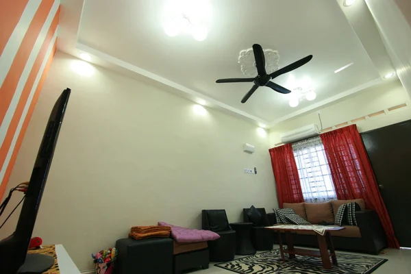 modern ve sade bir ev iç