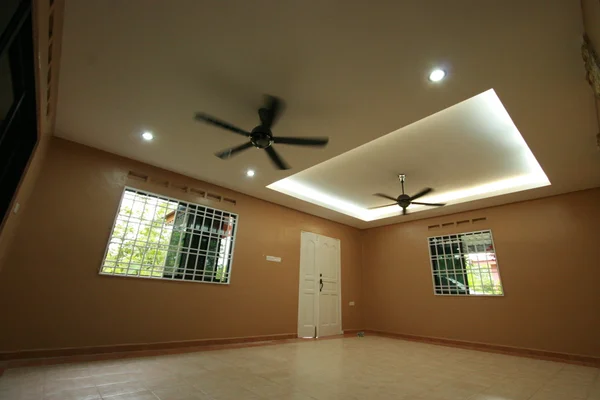 modern ve sade bir ev iç