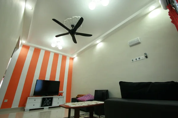 modern ve sade bir ev iç