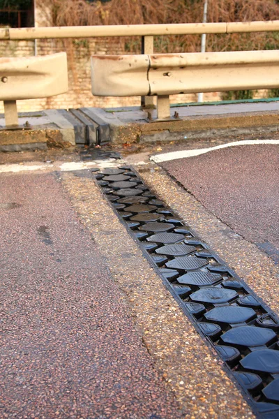 Köprü genişletme Derz