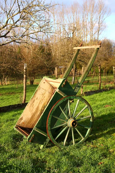 Cart or wheelbarrow — Stock Photo, Image