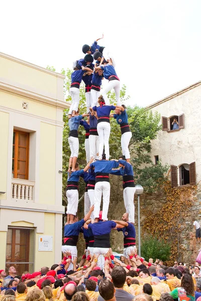 Human tower — Stock Photo, Image