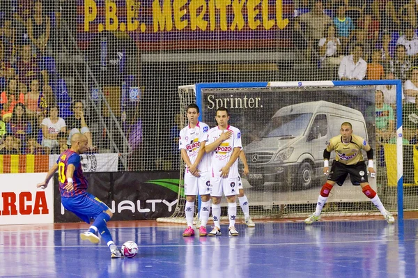 Futsal zápas fc barcelona vs el pozo — Stock fotografie