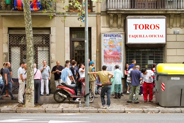 Cola de entradas para corridas de toros — Foto de Stock