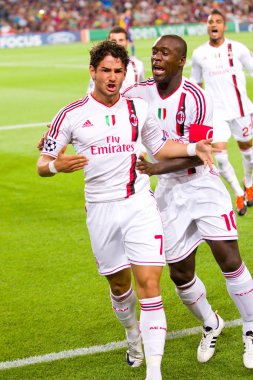 alexandre pato gol kutluyor