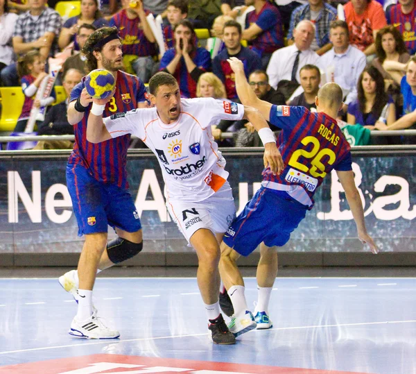 Handbal overeenkomen met fc barcelona vs montpellier — Stockfoto