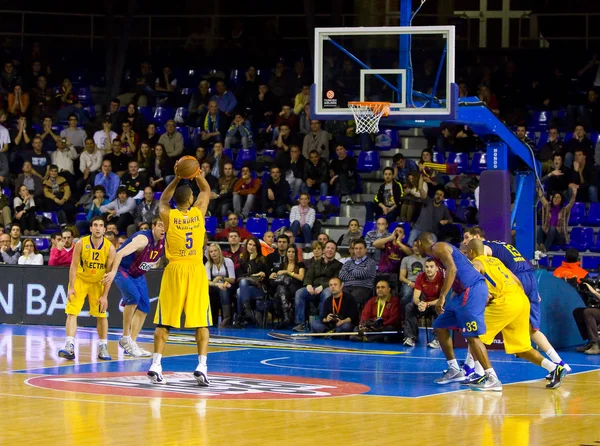 Basketbal overeenkomen met barcelona vs maccabi — Stockfoto