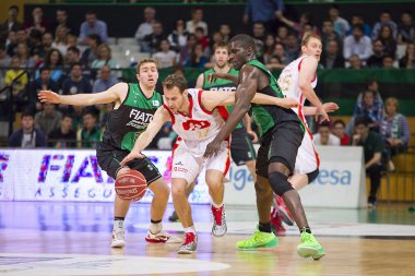 Basketbolcular iş başında