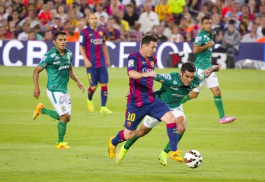 leo messi top sürme