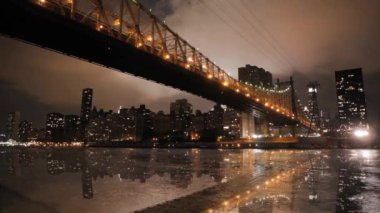 Şehir gece zaman atlamalı