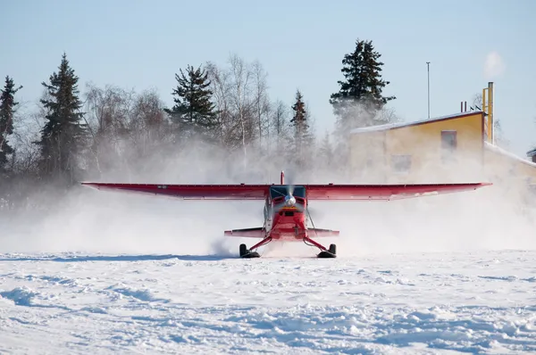 Flygplats på ice lake, vinter scen — Stockfoto