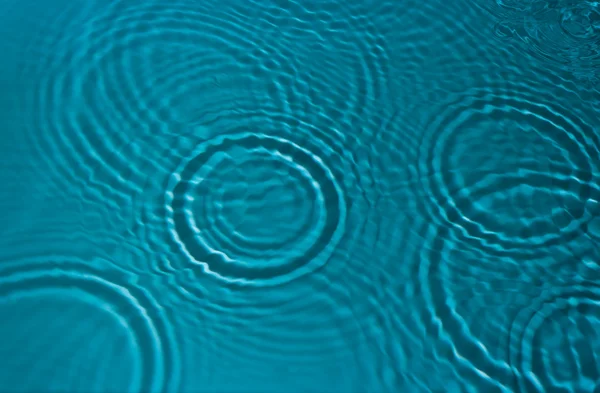 Círculos en el agua —  Fotos de Stock
