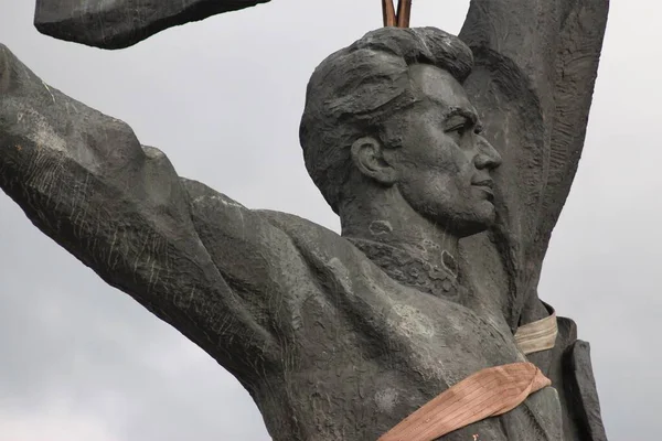 Kyiv Ukrayna Rusya Dostluğunun Sovyet Anıtını Yerle Bir Etti — Stok fotoğraf