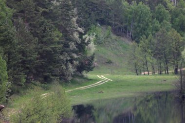 Desna Nehri 'nde Bahar Tufanı. Mezynsky Ulusal Doğa Parkı, Chernihiv Bölgesi, Ukrayna