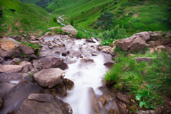 Mountain stream — Stock Photo, Image