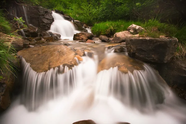 Nice mountain stream — Stock Photo, Image