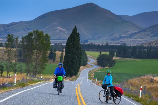 Een mountainbikers in Nieuw-Zeeland — Stockfoto