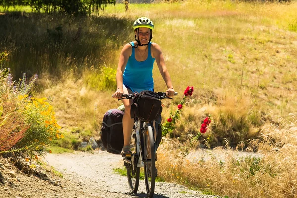 En mountainbike-åkaren — Stockfoto