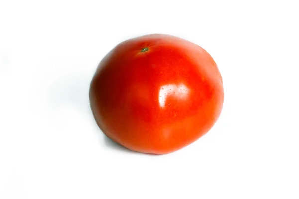 Tomate auf weißem Hintergrund — Stockfoto