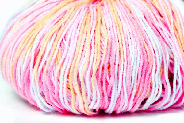 Skein de fil coloré mélange gros plan — Photo