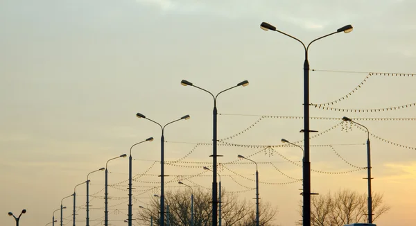 yol boyunca birçok sokak