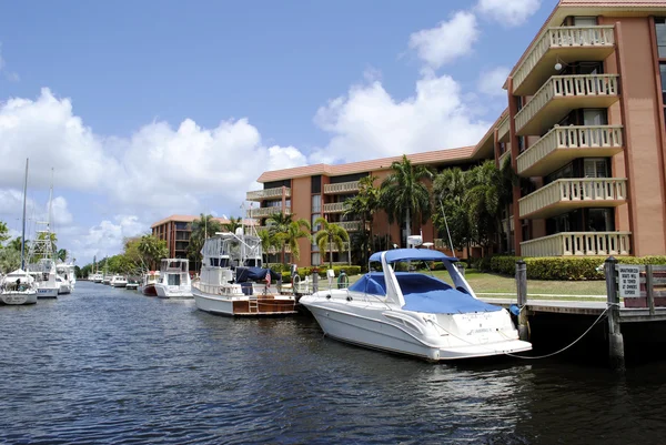 Fort Lauderdale'de canal — Stok fotoğraf