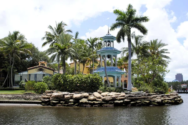 Mansion in Fort Lauderdale — Stock Photo, Image