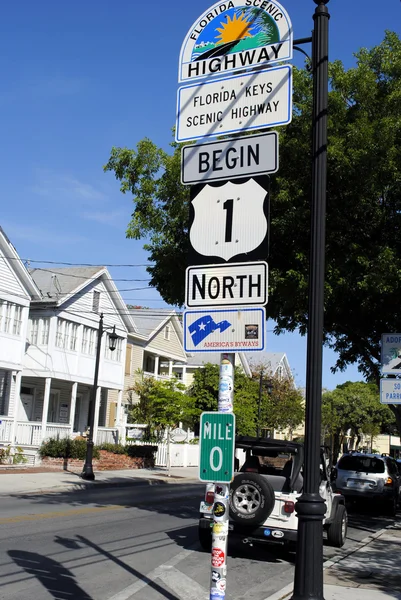 Florida doğa manzaralı yolu 1, mile 0 — Stok fotoğraf