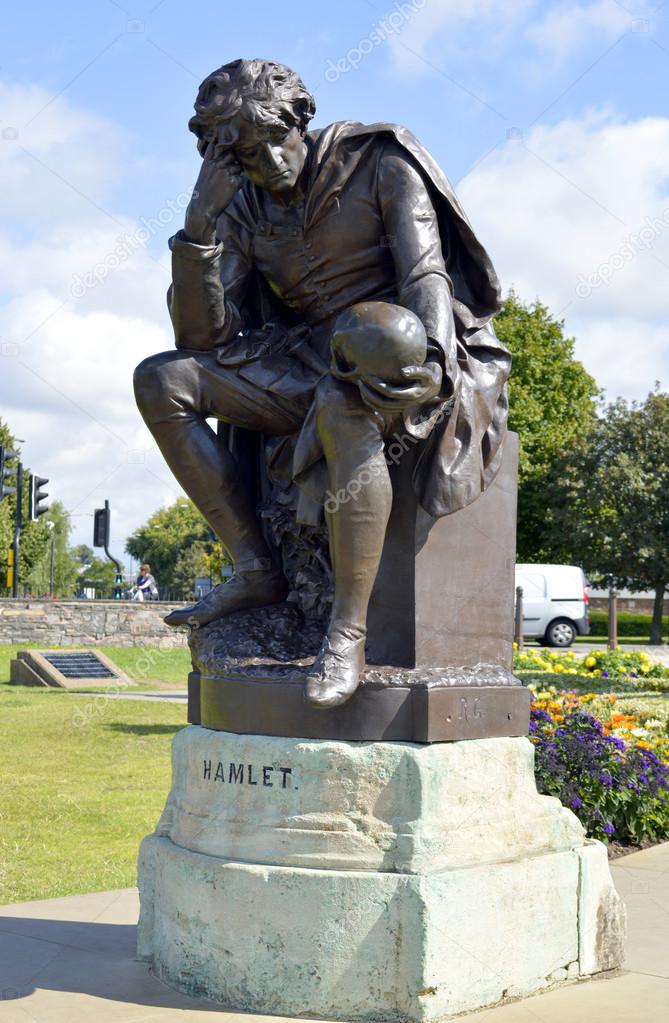 Hamlet statue in Stratford-upon-Avon
