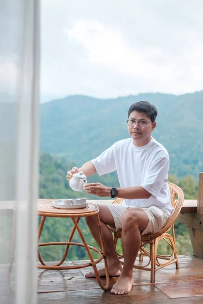 Man Drinking Tea Looking Mountain View Young Tourist Stay Countryside — Fotografia de Stock