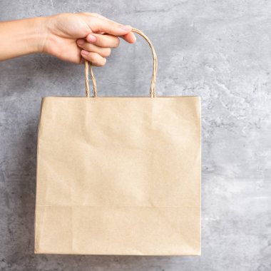 Arka planda çevre dostu alışveriş çantası var. Doğal konteynır. sıfır atık, kirlilik, toprak günü, ücretsiz plastik, dünya çevre günü konsepti