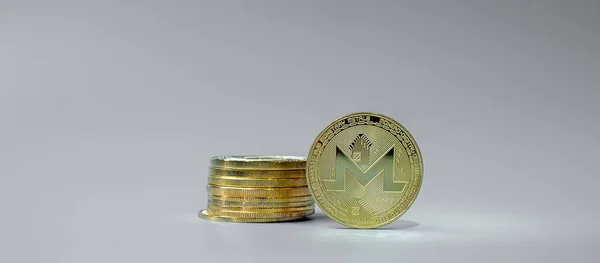 Golden Monero Xmr Pilha Moeda Criptomoeda Crypto Dinheiro Digital Dentro — Fotografia de Stock