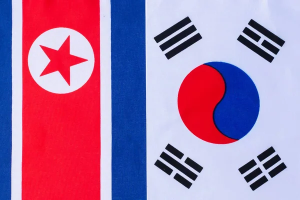 Korea Ellen North Kores Zászlók Szankciók Háború Konfliktus Politika Kapcsolati — Stock Fotó