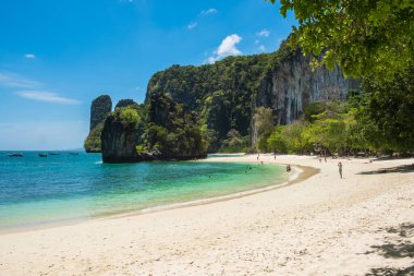 Hong Adası, Krabi, Tayland 'da güzel bir sahil. şehir simgesi, hedef Güneydoğu Asya Seyahat, tatil, tropik ve tatil konsepti