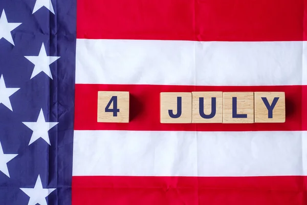 7月4日アメリカの国旗の背景についてのテキスト アメリカの独立とお祝いの概念の休日 — ストック写真
