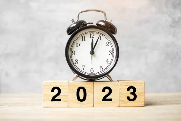 2023 Текст Годинником Столі Резолюція Час План Мета Мотивація Перезавантаження — стокове фото