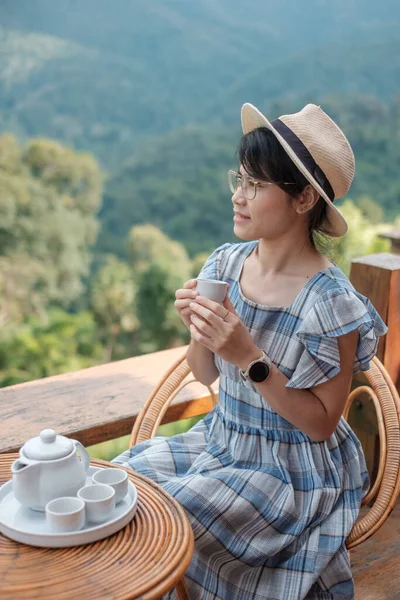 Woman Drinking Tea Looking Mountain View Young Blogger Stay Countryside — Fotografia de Stock