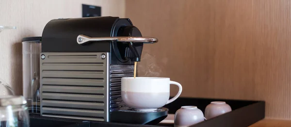 Hand Making Espresso Coffee Machine Capsules Wood Table — Foto de Stock