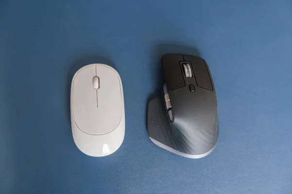 Comparison of Ergonomic vertical mouse and general mouse on desk at workplace, prevention wrist pain. De Quervain s tenosynovitis, Intersection Symptom, Carpal Tunnel or Office syndrome concept