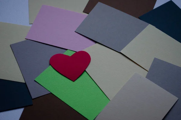 Schöne Niedliche Herzen Auf Pastellrosa Tisch Flach Lag Komposition Valentinstag — Stockfoto
