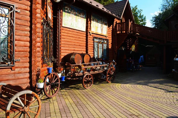 Ukrayna Tarzında Güzel Bir Kulübe — Stok fotoğraf