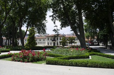 İstanbul'un Eminönü semtindeki tarihi kent gülhane Parkı'nın görünümü. Topkapı Sarayı, Türkiye.