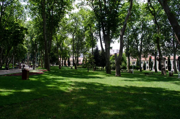 Vista Histórico Parque Gulhane Urbano Bairro Eminonu Istambul Palácio Topkapi — Fotografia de Stock